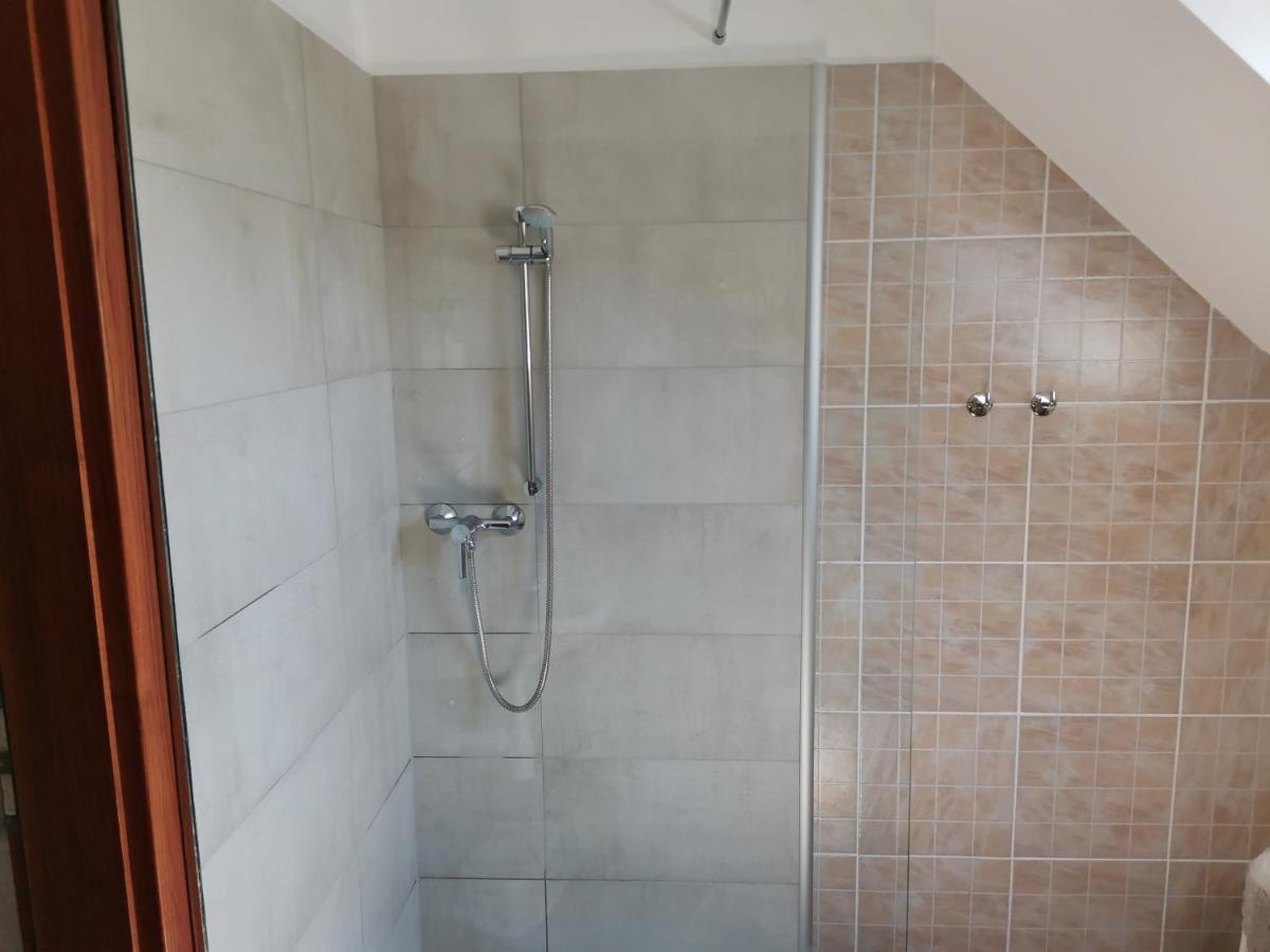 Poroszlay Apartman Debrecen Exterior foto