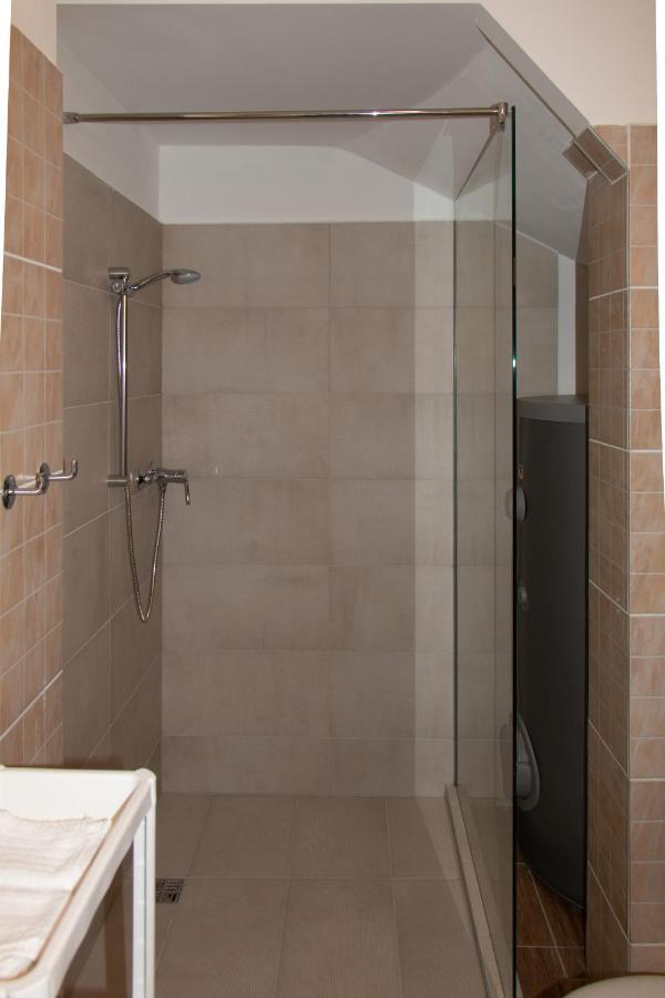 Poroszlay Apartman Debrecen Exterior foto