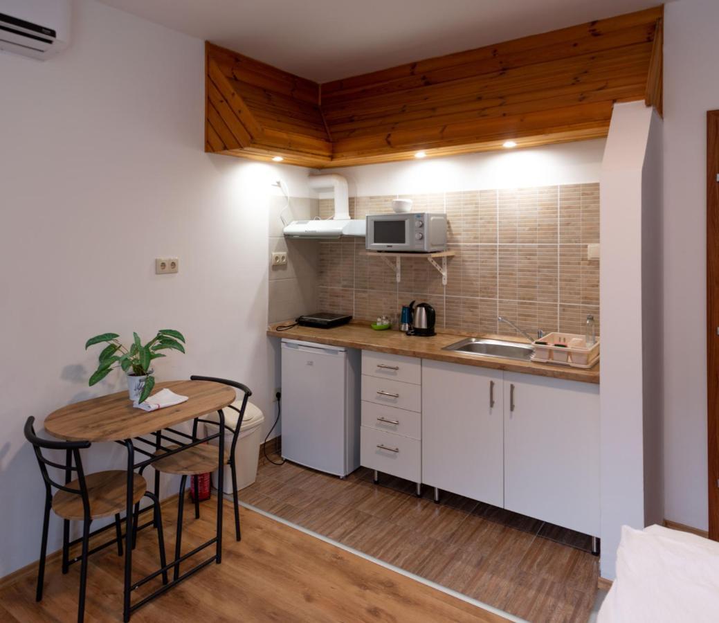 Poroszlay Apartman Debrecen Exterior foto