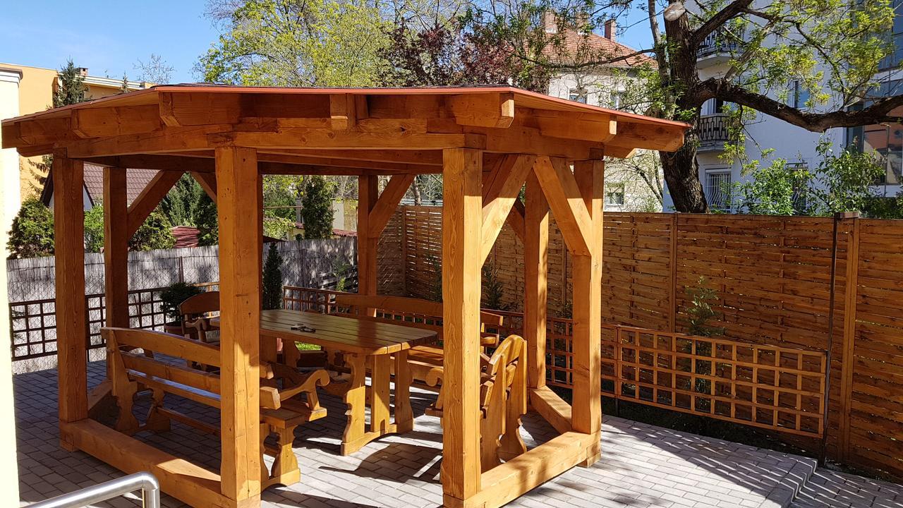 Poroszlay Apartman Debrecen Exterior foto